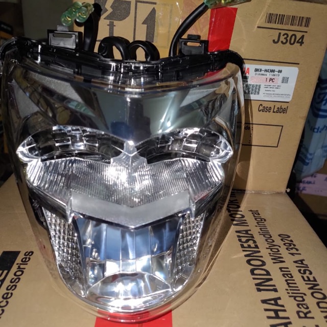 Reflektor Lampu Depan Ori Yamaha All New Vixion BK8-H4300-00
