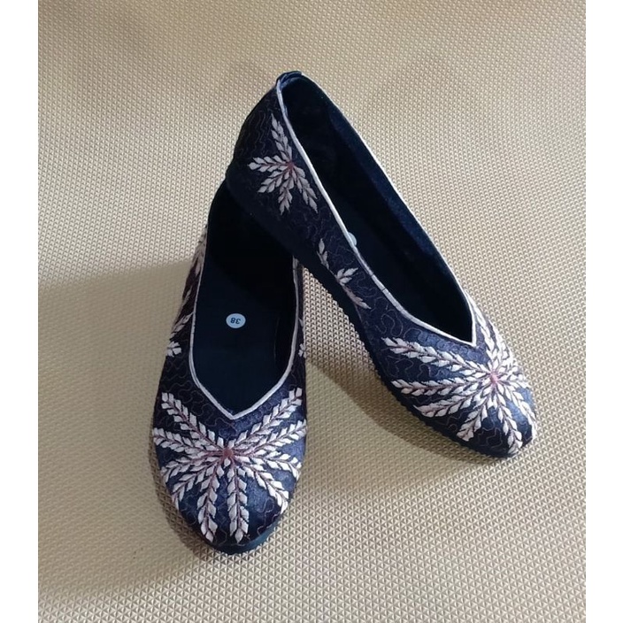 Flatshoes Embroidery - Sepatu Bordir - Slip On Wanita