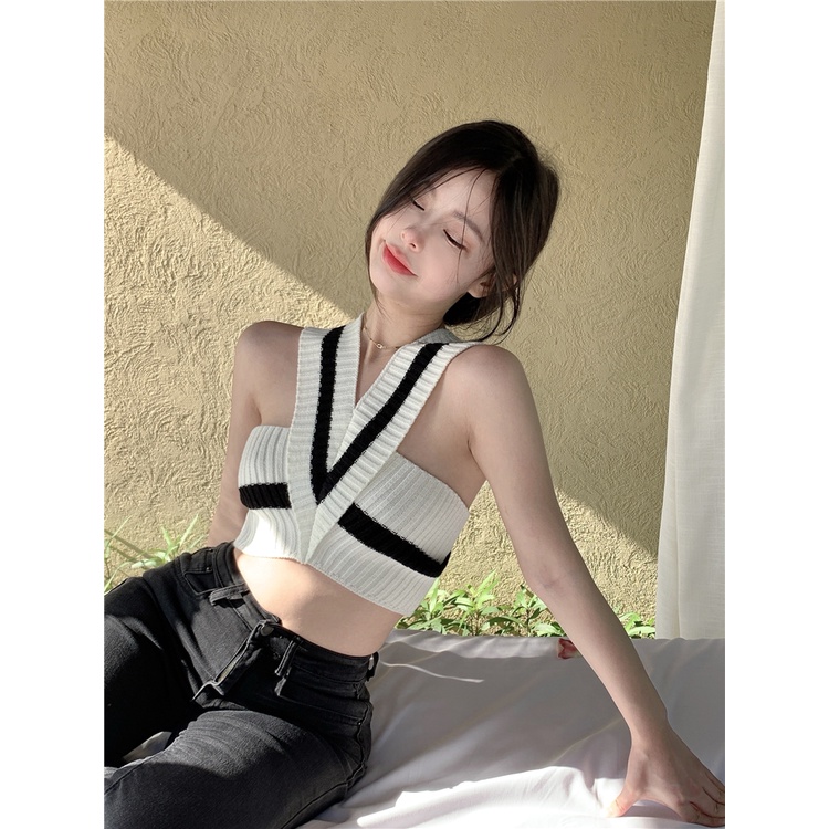 Suhao rajutan halterneck kamisol bergaris bawahan kemeja crop top