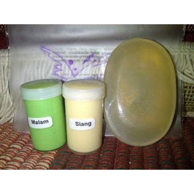 CREAM QNETA KULIT BERJERAWAT / MALAMNYA WARNA HIJAU