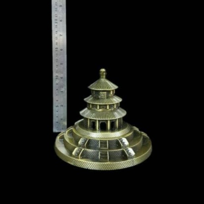 

Unik Sale...Miniatur Temple of Heaven Beijing China 12cm Limited