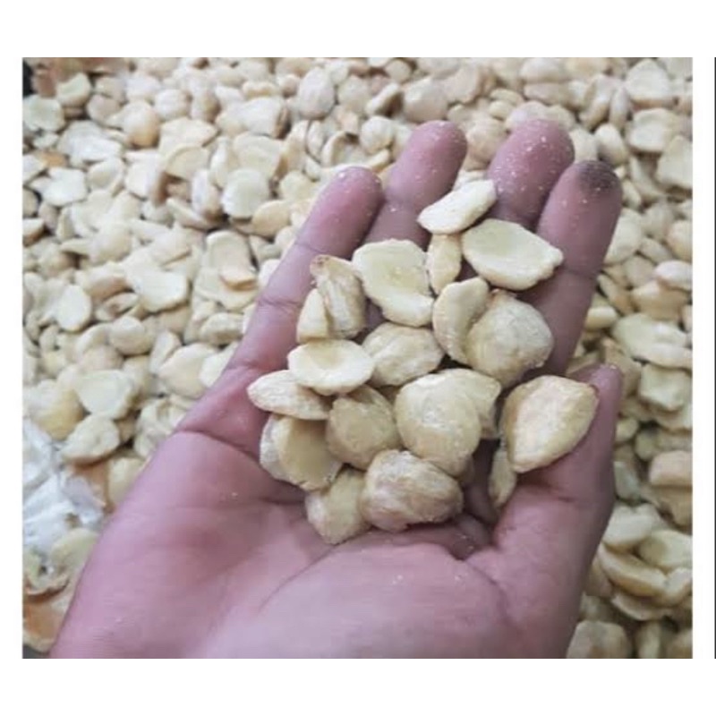 

kemiri pecah / 1 kilogram
