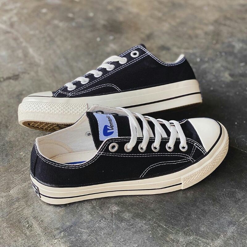 Ventela 70's Black White Low