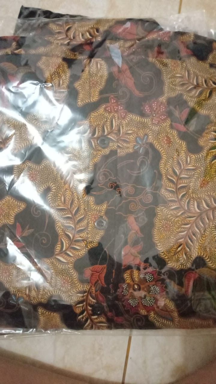 Kemeja Batik Couple Slimfit Ayah Anak Hitam Gold Coklat Batikbule