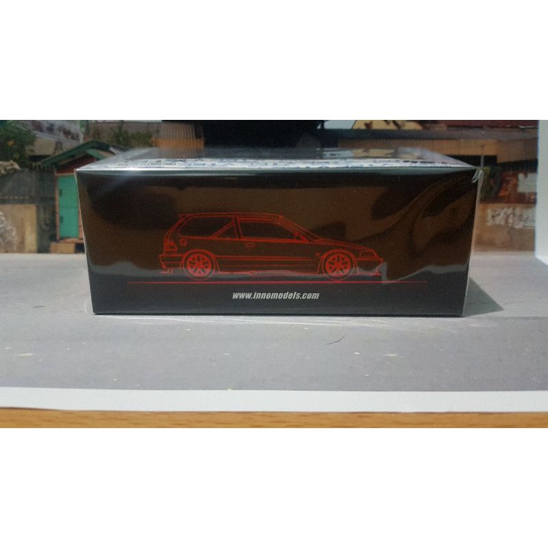 Inno64 Honda Civic EF9 SiR Suzuka Circuit