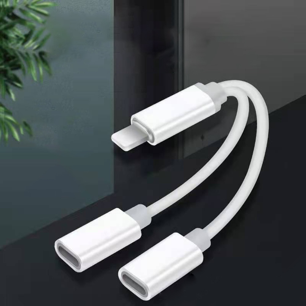 Adapter Cable Mobile Phone Double Lightning 2 in 1 Charging and Listening To Songs