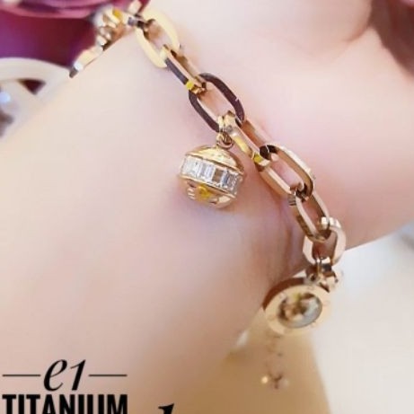 Titanium gelang wanita jki43