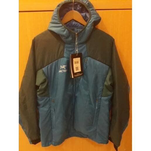 Produk JAKET ARCTERYX BUFFIN HOODIE MENS JAKET OUTDOOR JAKET GUNUNG Gilaa