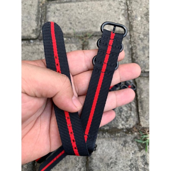 Strap Tali Jam Tangan Nato Nylon hitam List Merah