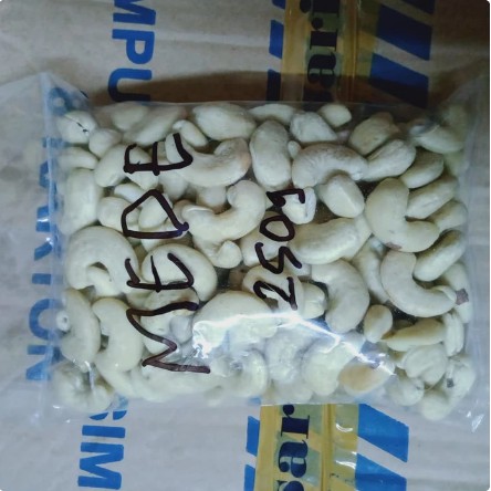 

Kacang Mede 250g