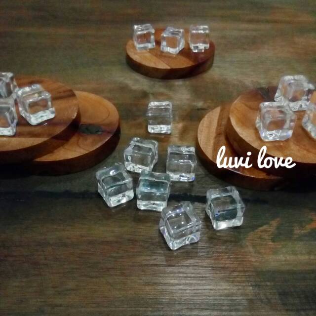 Pusat Grosir Es Batu Imitasi/es Batu Acrilic/ice Cubes Ukuran 2x2cm (5pcs) qN0ZGMHxRndwy