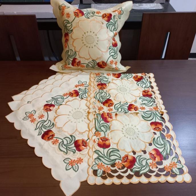 ] Sarung Bantal Kursi Set Warna Kuning Muda Tulip Bordir Import Mewah