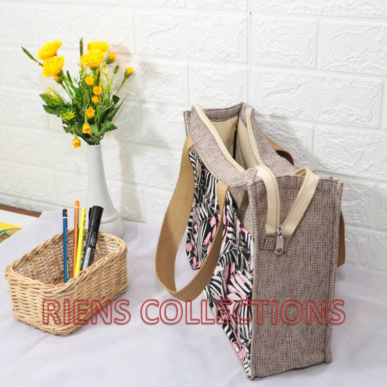 RIENS COLLECTIONS. TAS GONI WANITA KOMBINASI KANVAS MOTIF FLORAL PALM HITAM