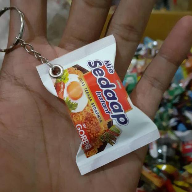 Gl3Code 100 pcs Gantungan kunci miniatur snack(populer)C9L7