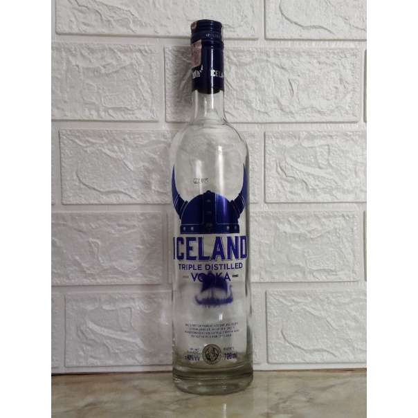 Botol bekas miras Iceland Vodka 700ml