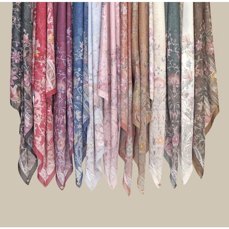 The Dubai Series Buttonscarves