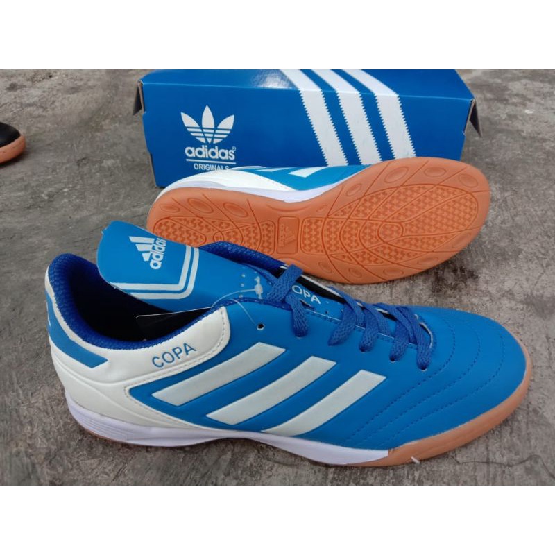 sepatu adidas sepatu olah raga