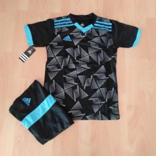  Baju  Olahraga  Jersey Bola Setelan Futsal Volly Badminton  