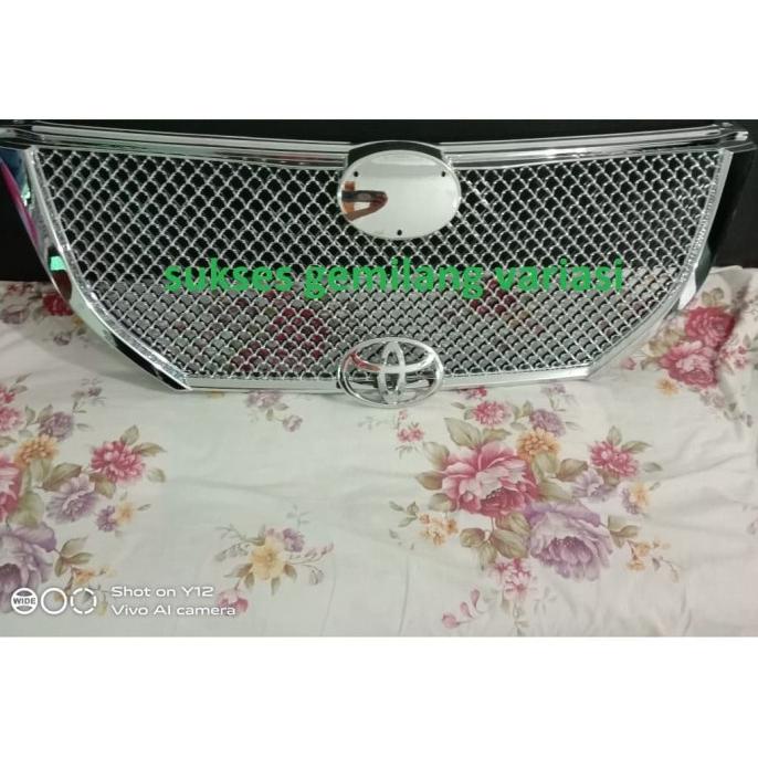 Grill Depan Model Bentley Mobil Grand Innova 2014-2015 Jsl