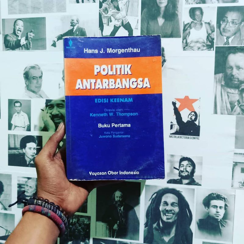 Politik Antarbangsa 1 by Hans J. Morgenthau - Yayasan Pustaka Obor Indonesia