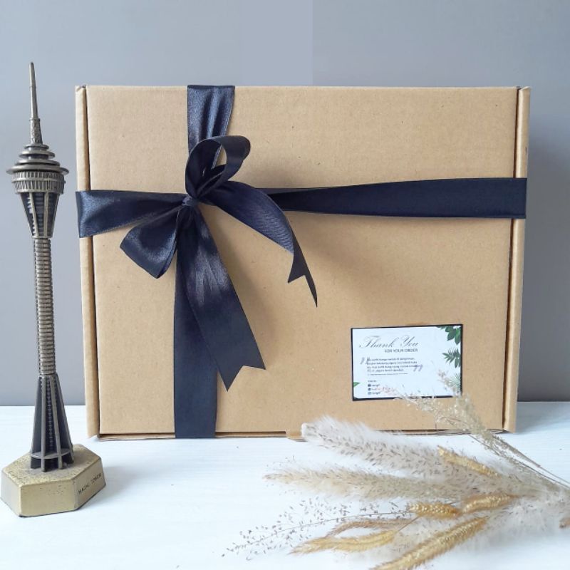 

BOX AESTETIK PELENGKAP PIGURA