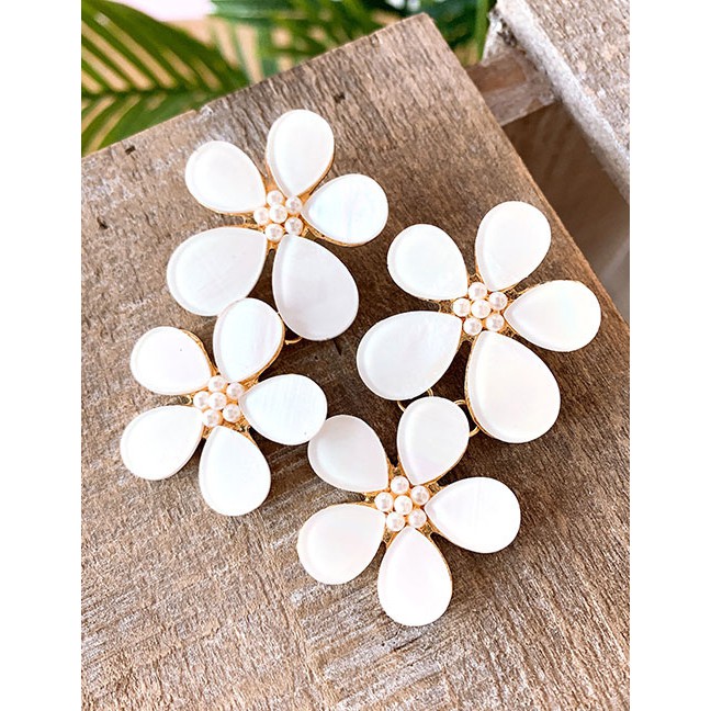 LRC Anting Tusuk Fashion White Alloy Resin Double-layer Flower Earrings F66515