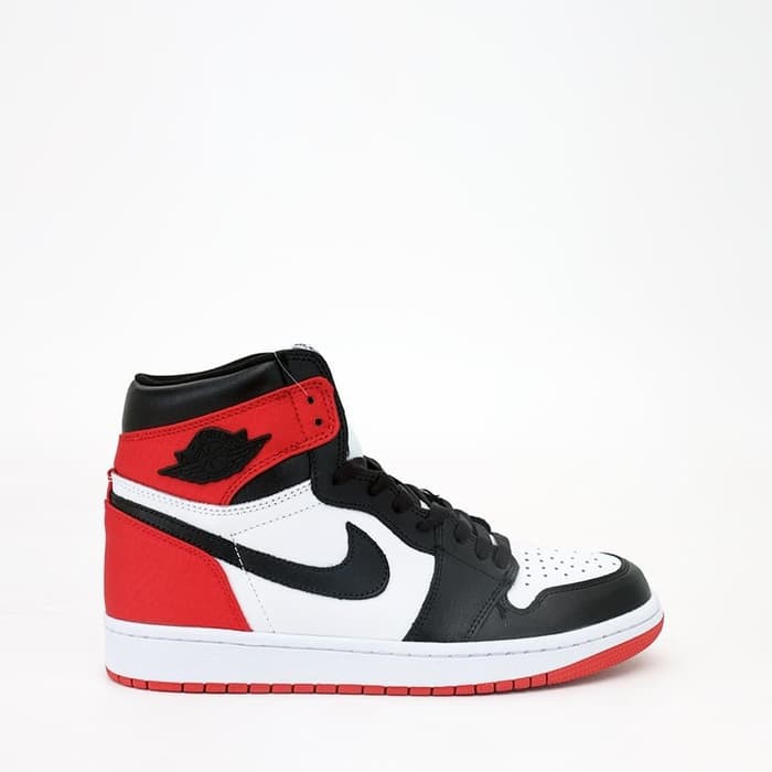 air jordan retro 1 satin black toe