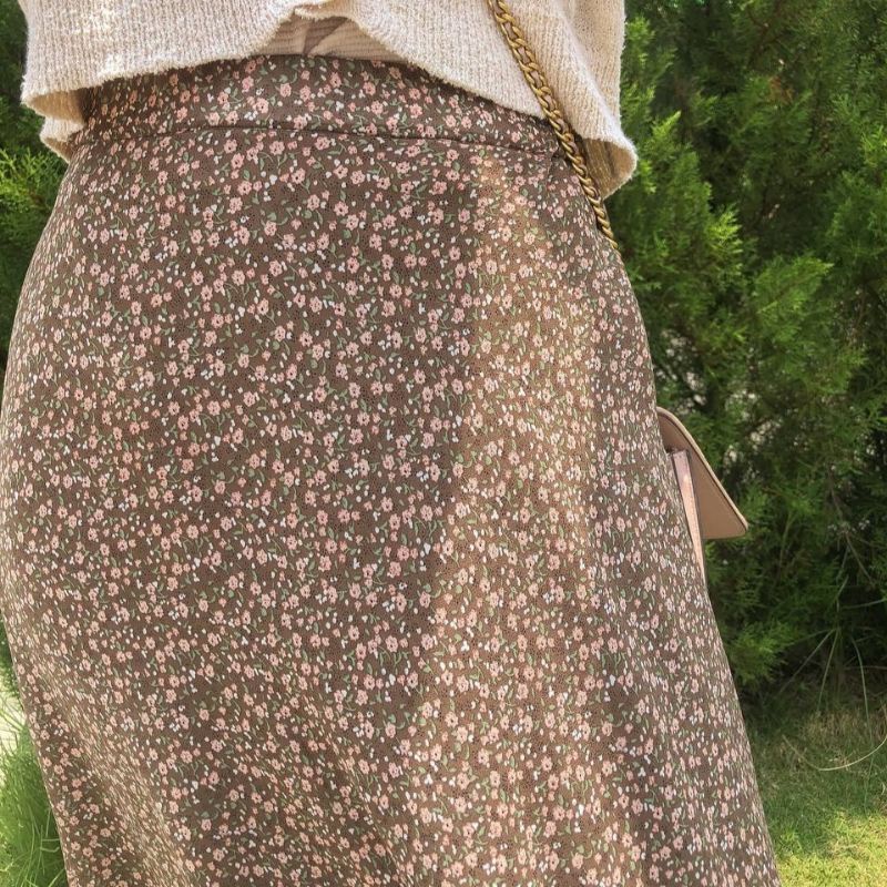 Capucine Brown Skirt | rok A - Line | rok panjang | long skirt | rok motif bunga kecil |  flower ski
