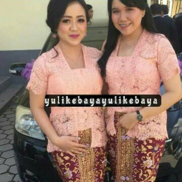 Kebaya Bali Kutubaru Brokat Rangrang