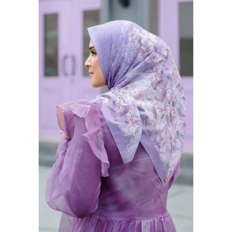 buttonscarves the malaya series IRIS