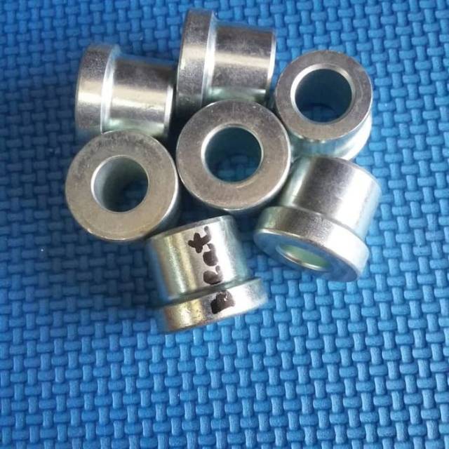 Bos roda depan motor beat