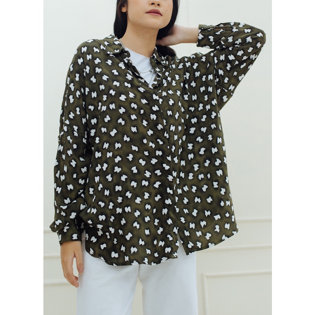 Ixora Nufa Oversized Shirt - Kemeja Wanita Oversize Lengan Panjang