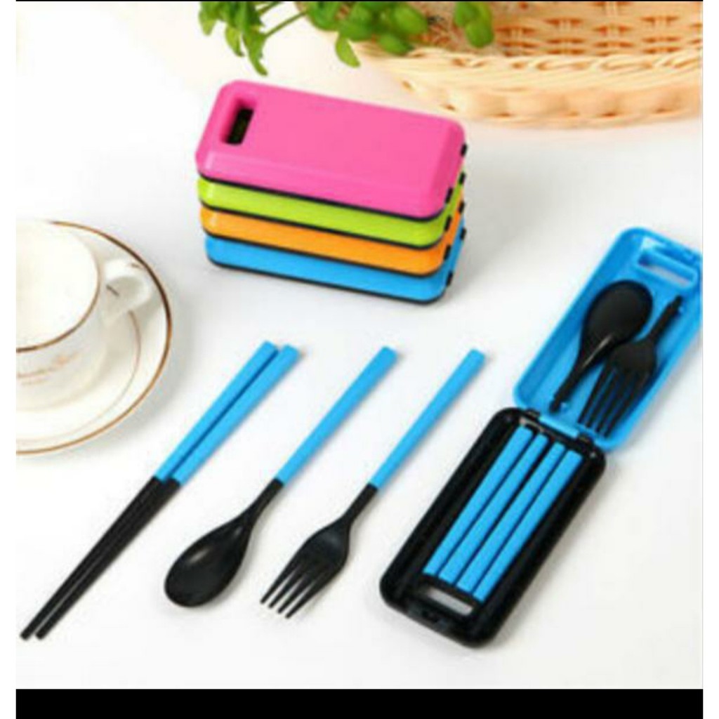 BISA COD - Travel Cutlery Set / Sendok Garpu Makan Lipat Bekal Anak Bento Portable Ala Korea Style