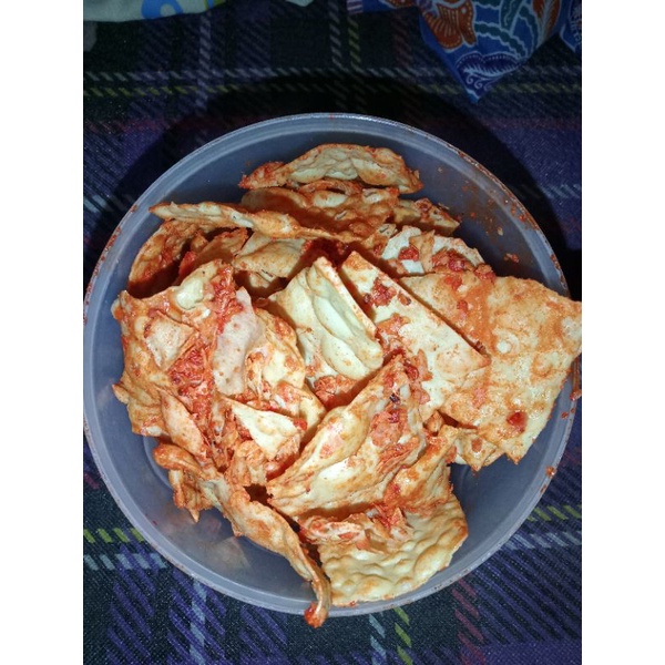 

keripik kulit pangsit