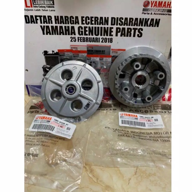 KAKI EMPAT SET LAWAN KAKI EMPAT 4 R25 R 25 ASLI ORI YAMAHA 1WD E6350 01 &amp; 1WD E6371 00