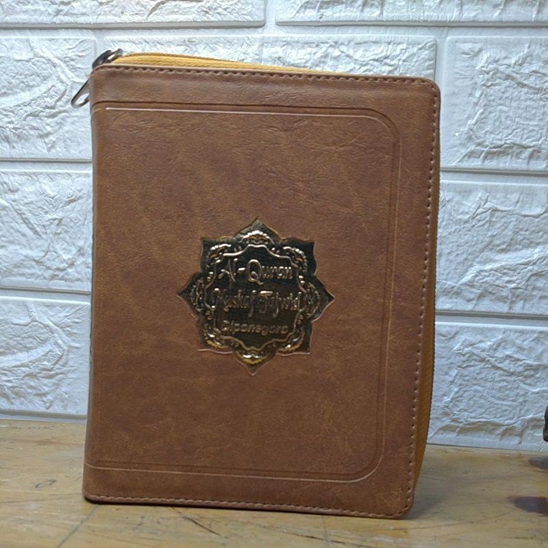 Al-Qur'an mushaf tajwid warna nisfu kecil (A6 16 x 12 cm) resleting 15 baris  penerbit Diponegoro