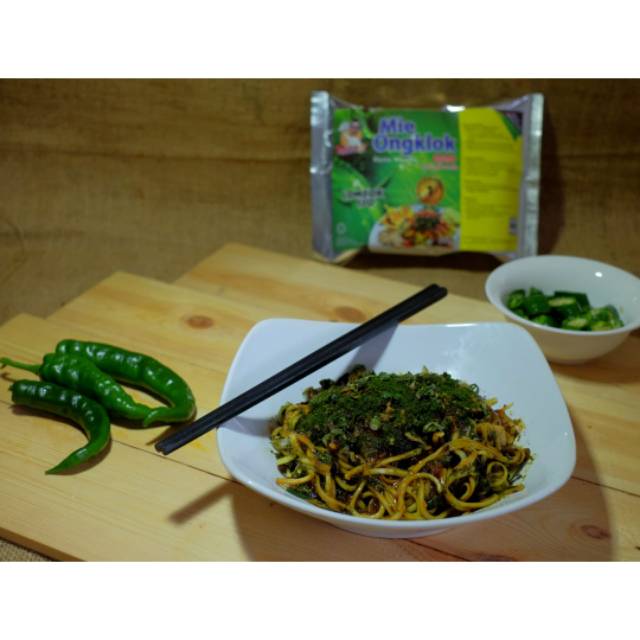 

Mie ongklok instan wonosobo Rasa lombok ijo