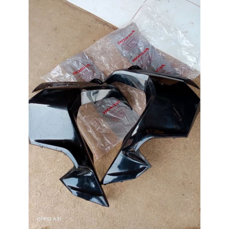 Cover Sayap Body Depan Honda ADV 150 kiri kanan Original