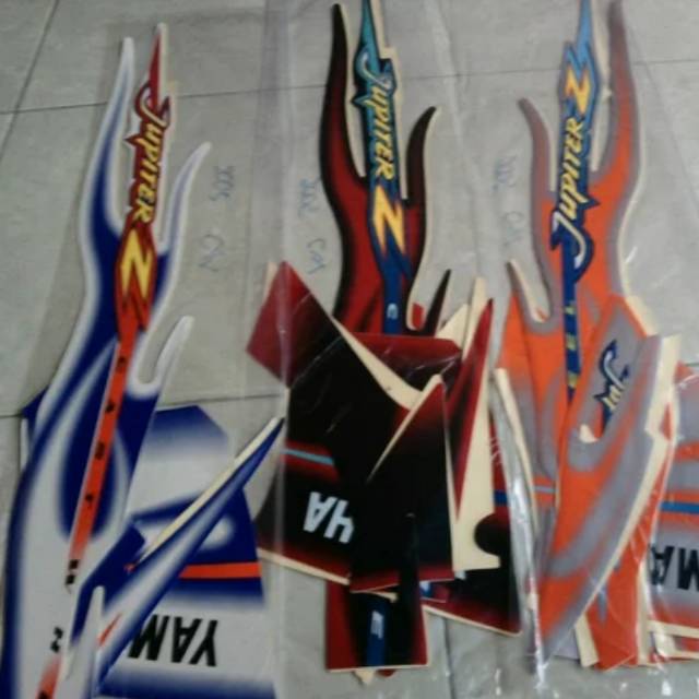 Striping Jupiter z 2005