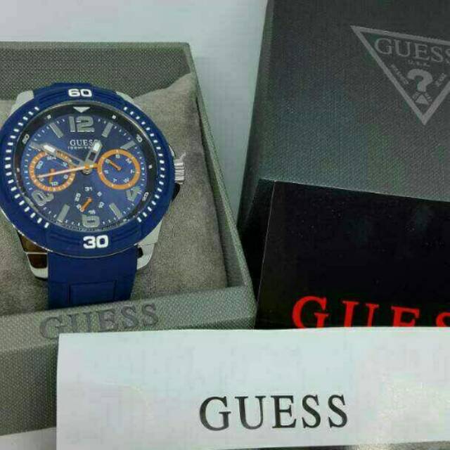 Jam Tangan Pria Guess W0967G2 Silver Rubber Original Murah