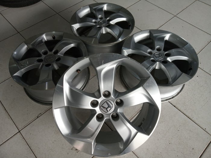 velg mobil second original copotan honda HRV Ring 17 Hole 5x114