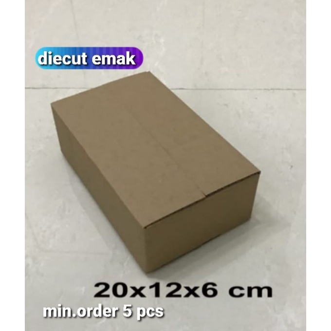 

Kardus / box / uk. 20x12x6 cm / karton packing polos baru ST