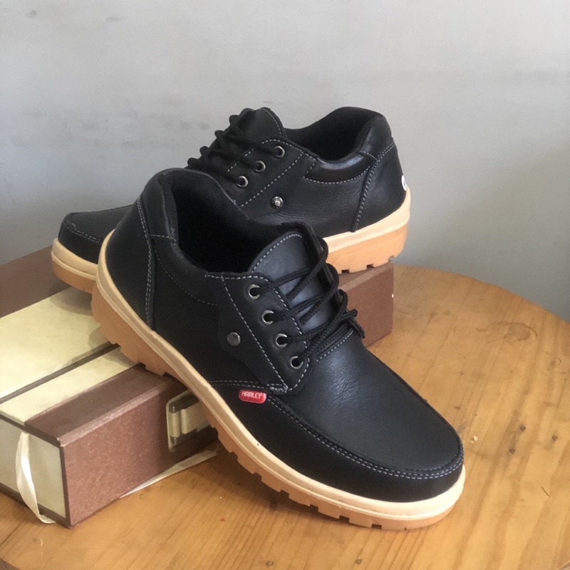 Sepatu casual pria model tali bahan kulit sapi asli D6