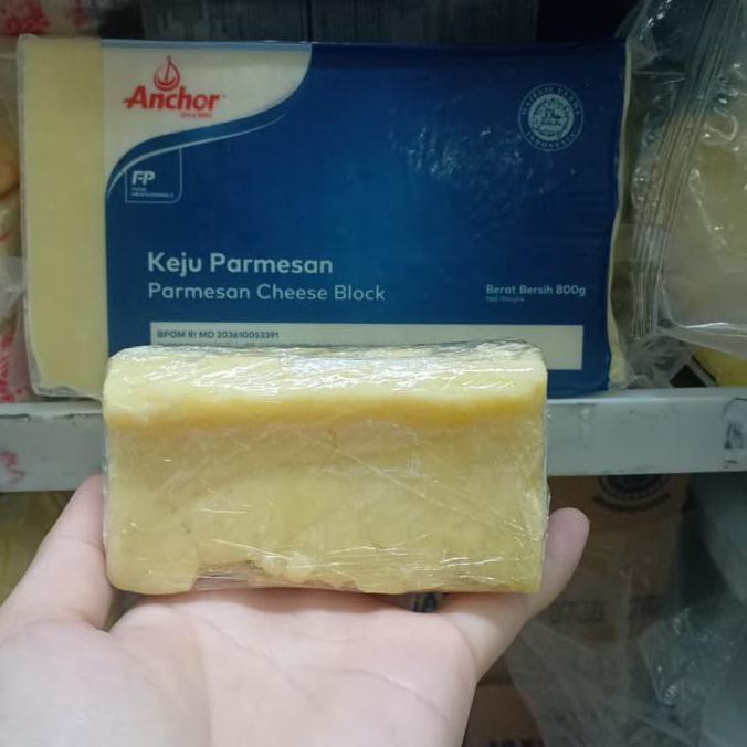 

Keju parmesan Anchor kemasan repack 200gr