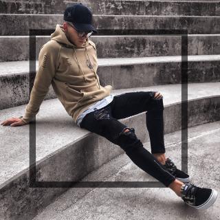  Celana  Panjang Jeans  Hitam Sobek  Model Skinny dengan 