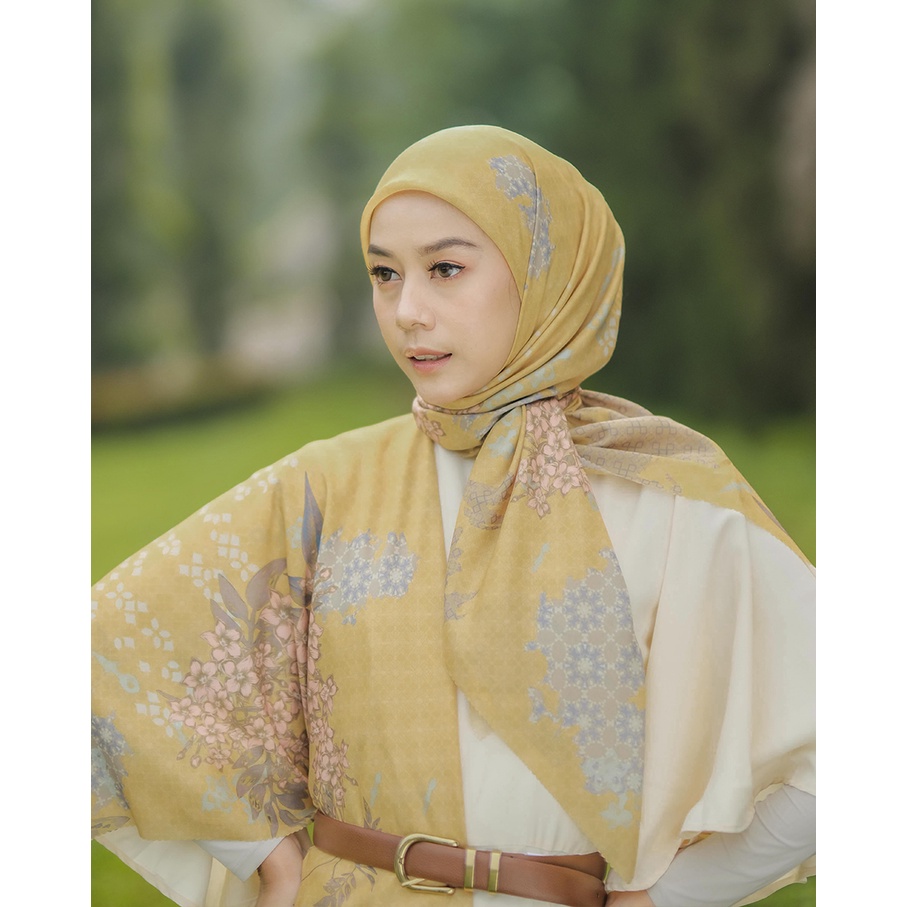 LOUISALUNA - Emina - Hijab Voal Segiempat - Jilbab Motif Wanita