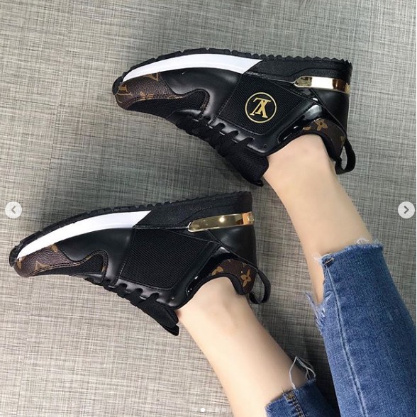 Sneakers Sepatu wanita import sneakers 17021