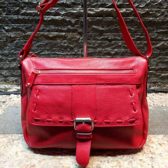 Tas kulit anyam tutup