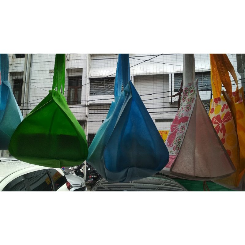 

Tas Kotak 25x25 Free Sablon + Velcro