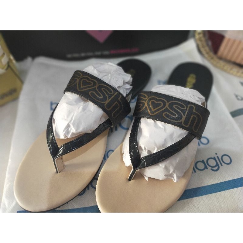 Sandal Gosh